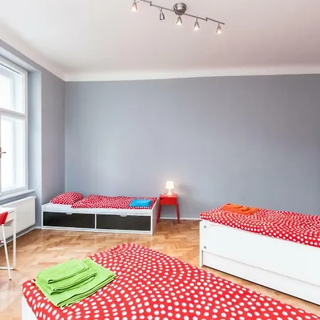Zizkov Tower Apartamento Praga